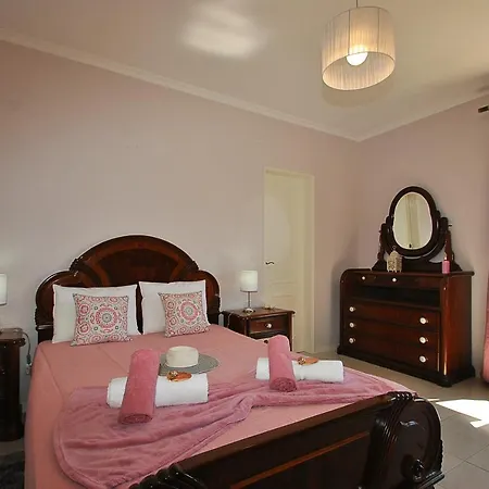 Zanzibar By Algarve Vacation Willa