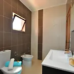 Zanzibar - Refugio Com Piscina Aquecivel E Bbq * Olhos de Agua (Albufeira)