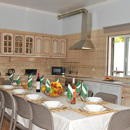Zanzibar By Algarve Vacation Villa