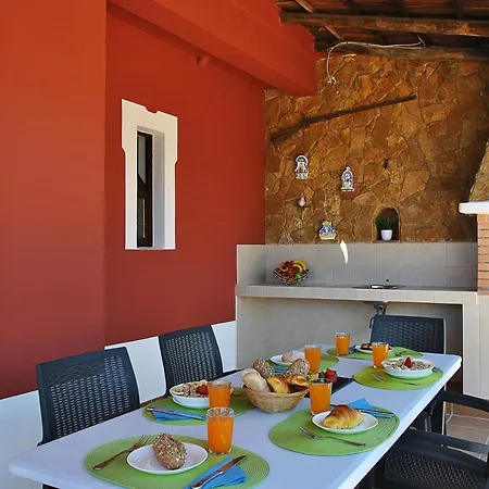 Villa Zanzibar By Algarve Vacation