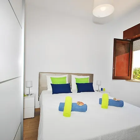 Zanzibar By Algarve Vacation Villa