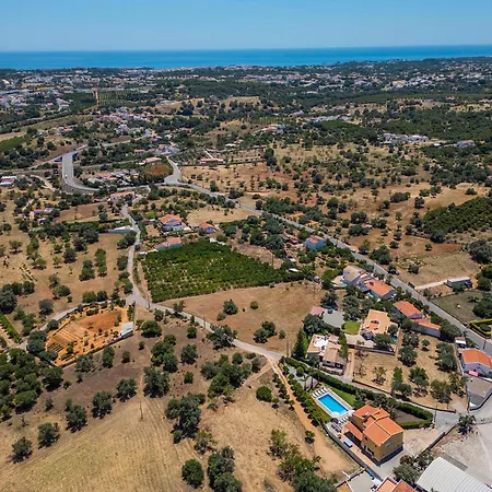 Zanzibar - Refugio Com Piscina Aquecivel E Bbq * Olhos de Agua (Albufeira)